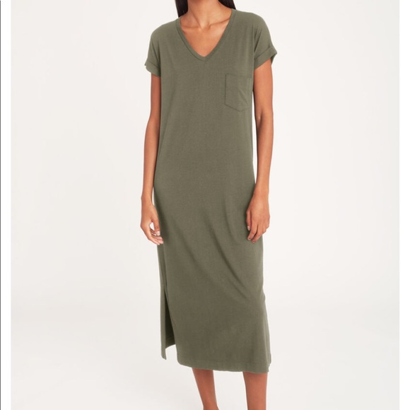 Cuyana Dresses & Skirts - Cuyana v-neck cotton modal midi dress olive XS